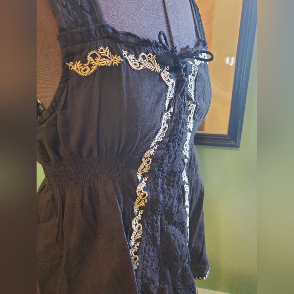 Bohemian Mind Code Black And White Embroidered Top - image 4